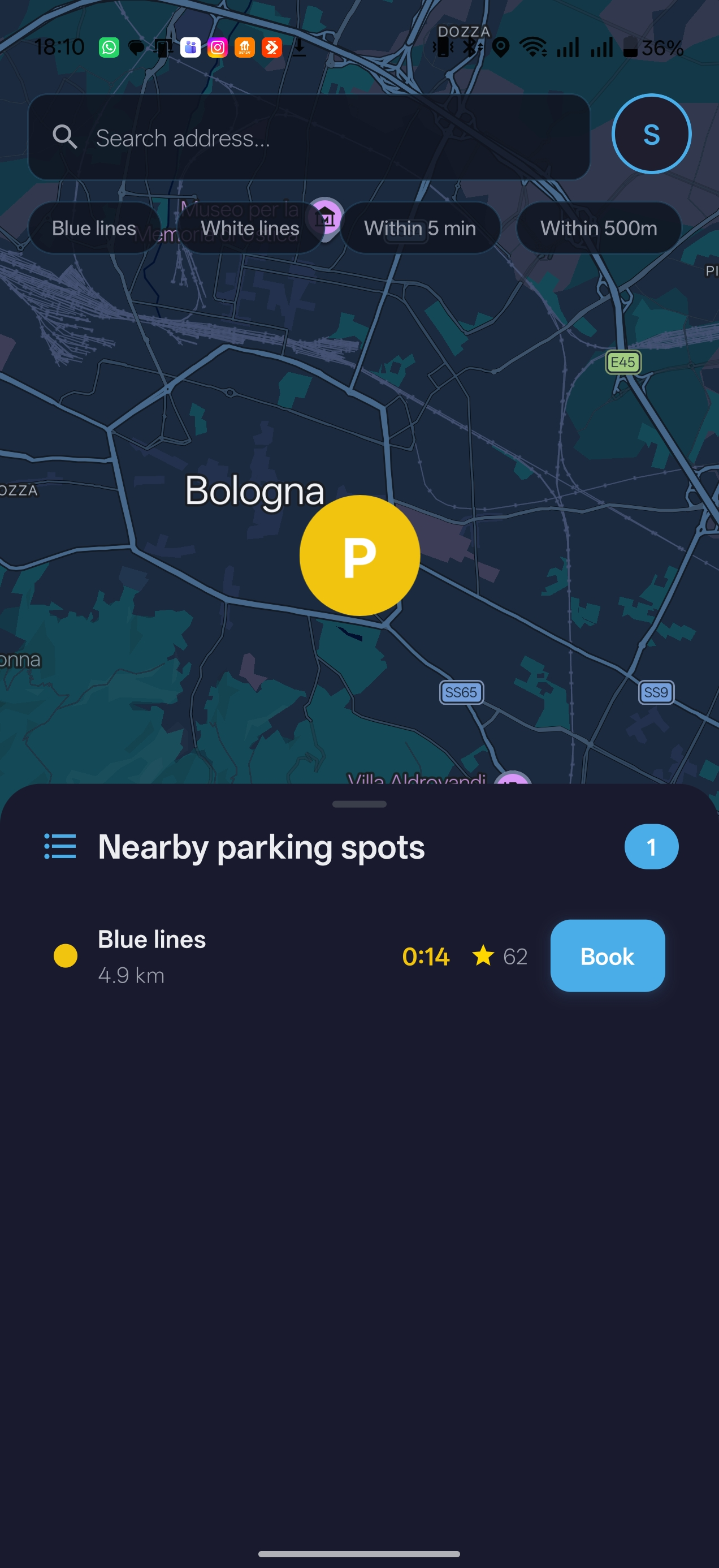Map screen showing available parking spots